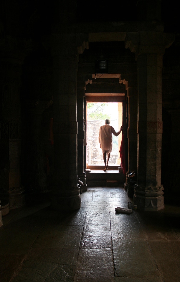 Door open india travel