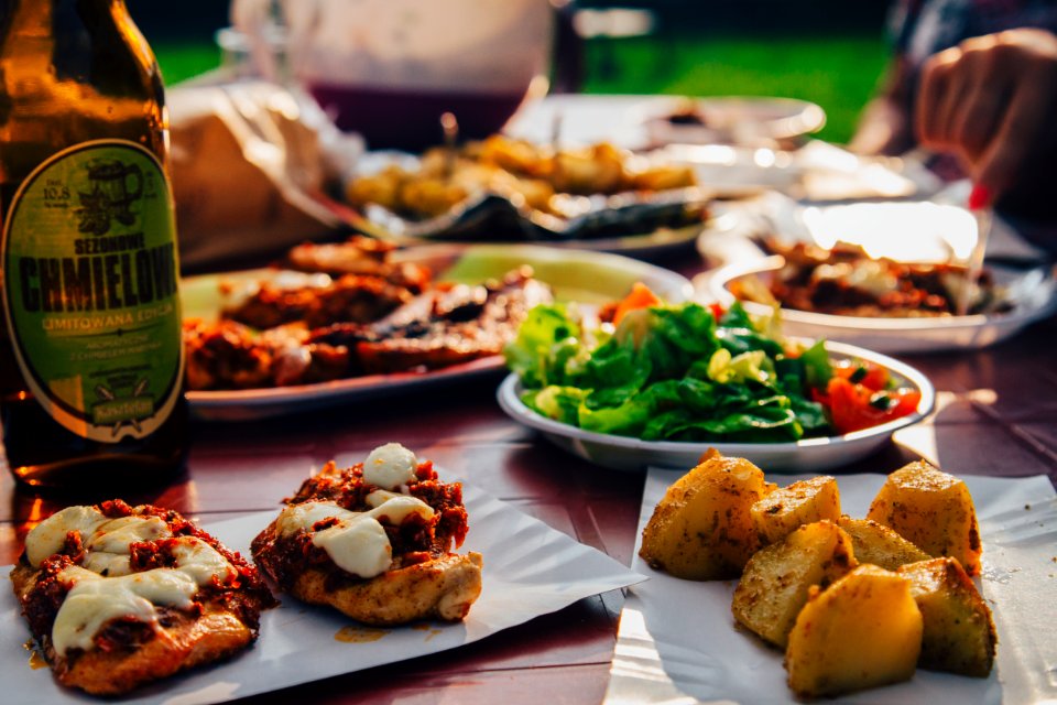 Grill Eat Table