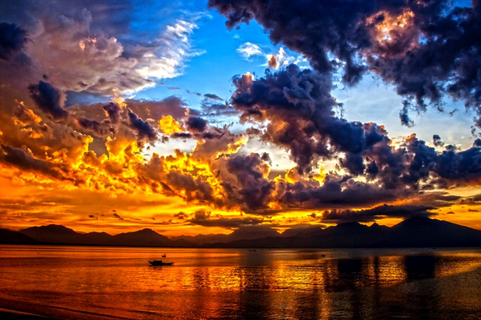 Sky Nature Horizon Reflection