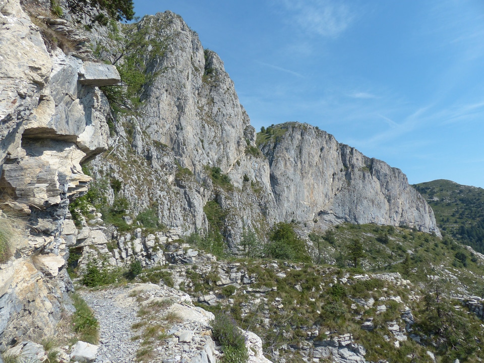 Grande traversata delle alpi downhill steep