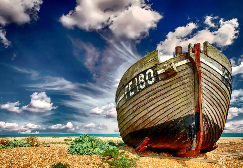 Sky Cloud Tourism Shipwreck