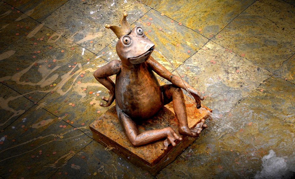 Fauna Organism Sculpture Art