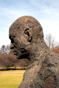 Sculpture Head Monument Statue