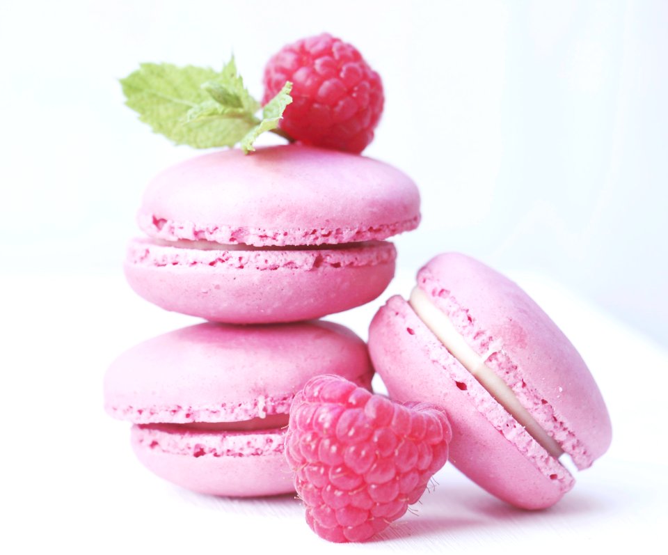 Macaroon Sweetness Strawberry Dessert