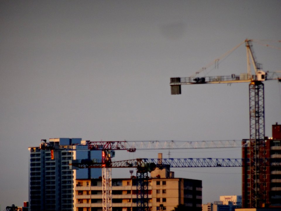 Distant Construction Cranes On Torontos Skyline At Dusk 2017 09 10 -i