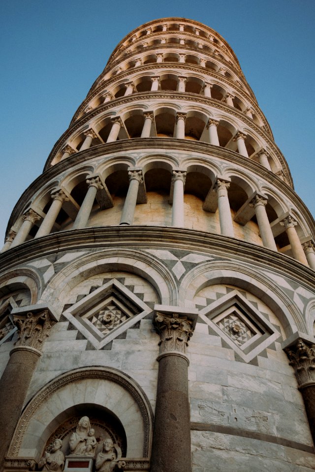 LEANING TOWER OF PISA