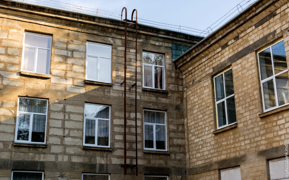 Теоретический лицей им ВМаяковского в Бельцах  Liceul Teoretic V Maiakovski Din Balti
