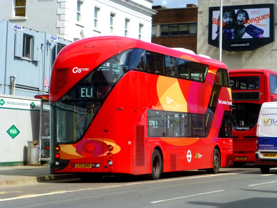 LT942-LTZ2142-ELT-Livery-IlfordHill-P1410698
