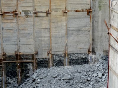 Looking East At The Excavation At Victoria And Richmond 2017 08 22 -b
