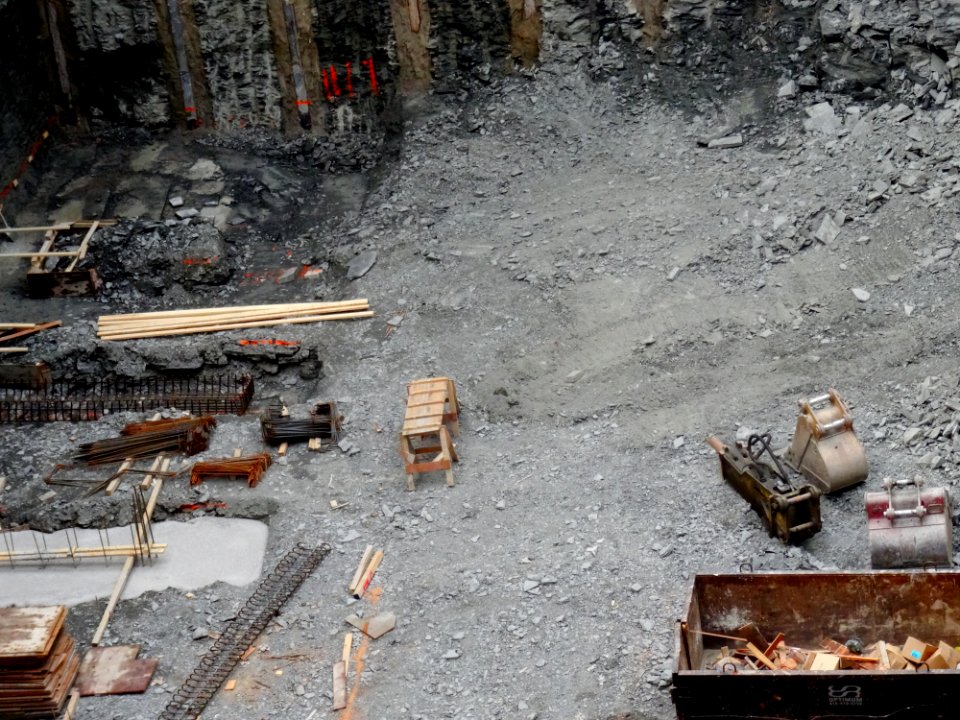 Looking East At The Excavation At Victoria And Richmond 2017 08 22 -e