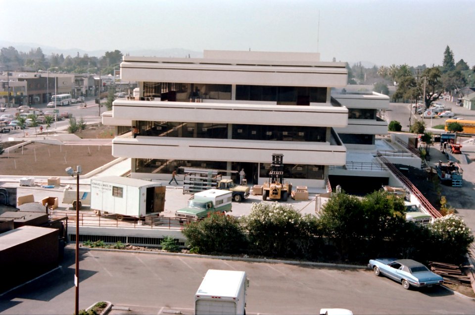 1000 El Camino Real