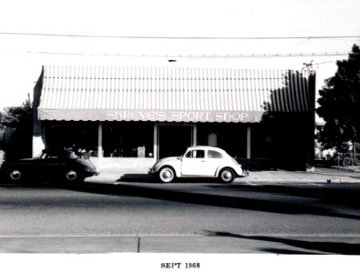 Menlo Park 1968 Oak Grove Avenue