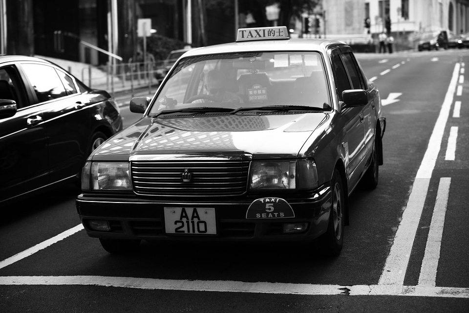 Junction taxis wait