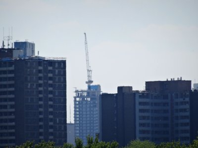 Details Of Distant Downtown Toronto From The Pape Footbridge Over The Railway Tracks 2016 06 1 (19)