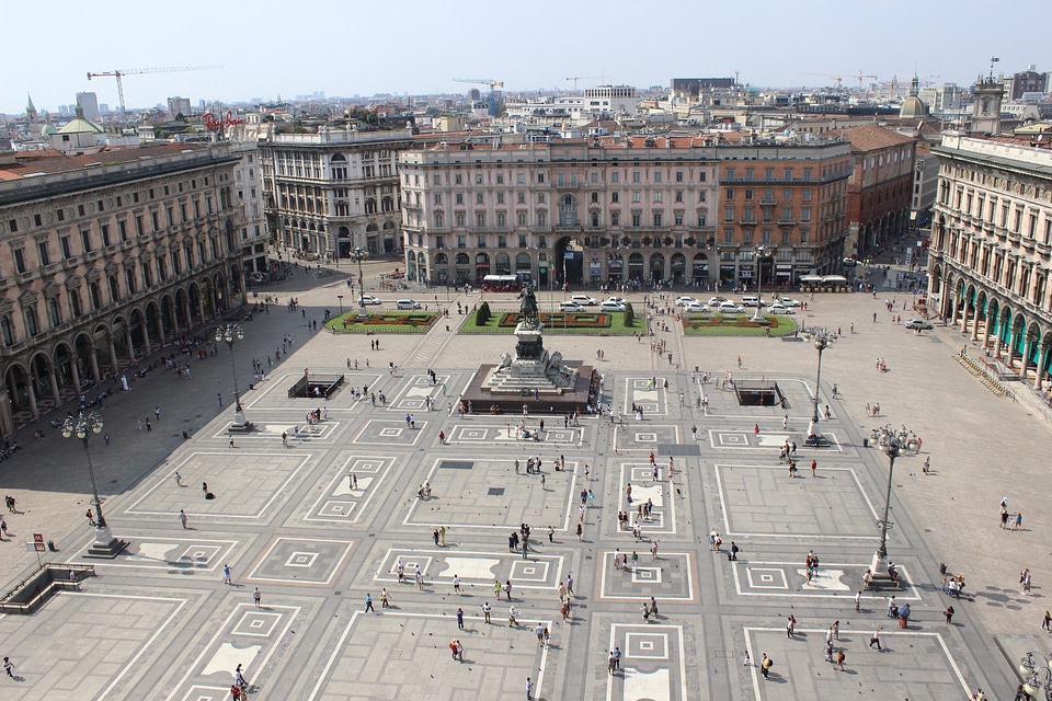 Milan piazza duomo italy