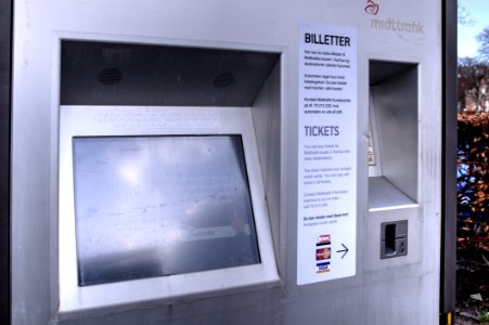 Viby Torv Midttrafik Billetautomat Endelig I Drift - DSC1346Balanced