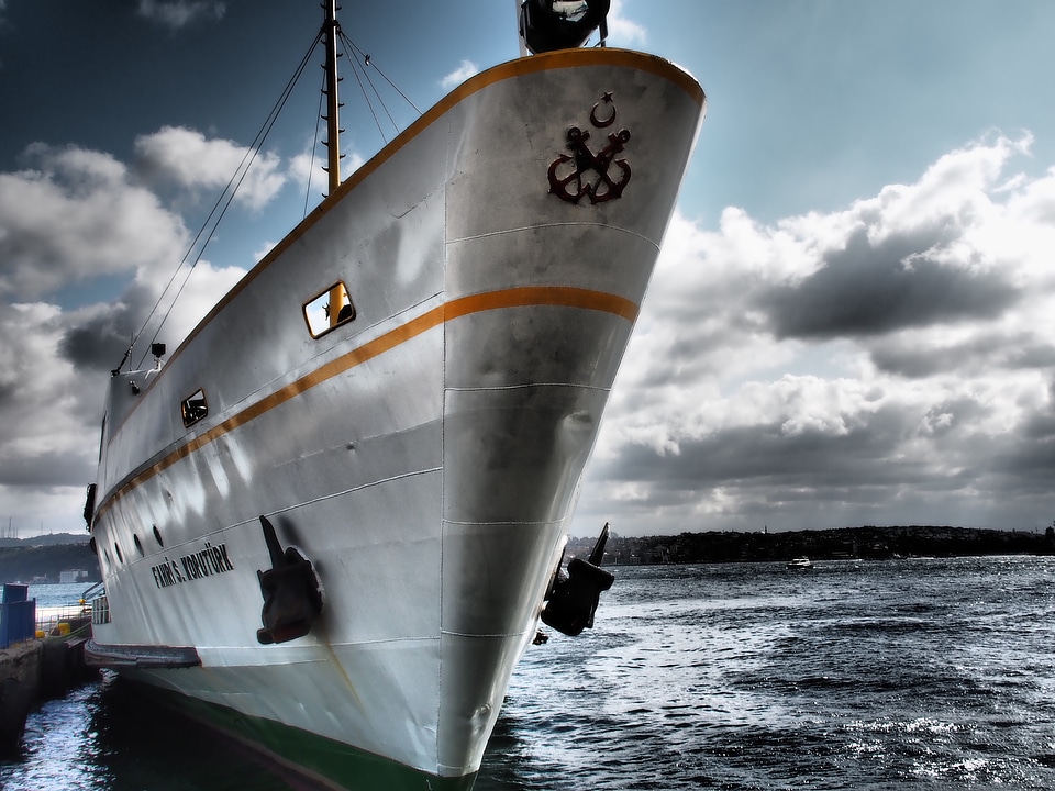 Boat istanbul bosphorus