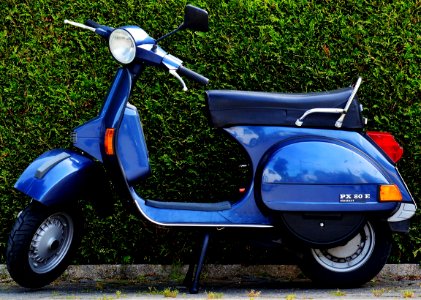 Blue Motor Scooter Px 80 X photo