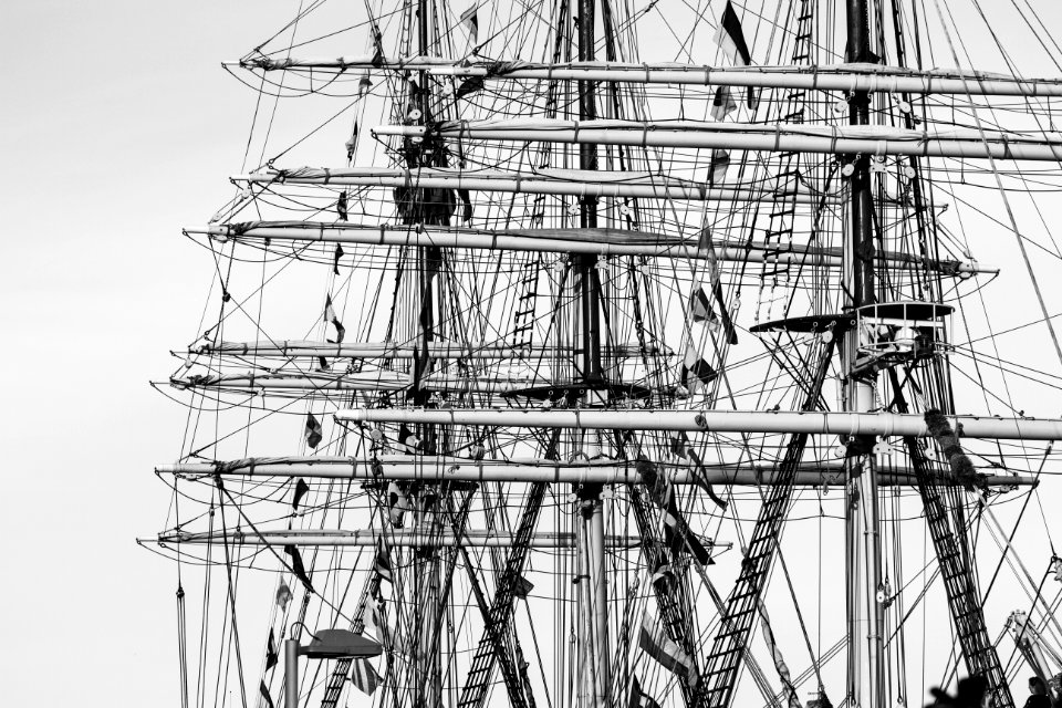 Rigging Sailboat Masts