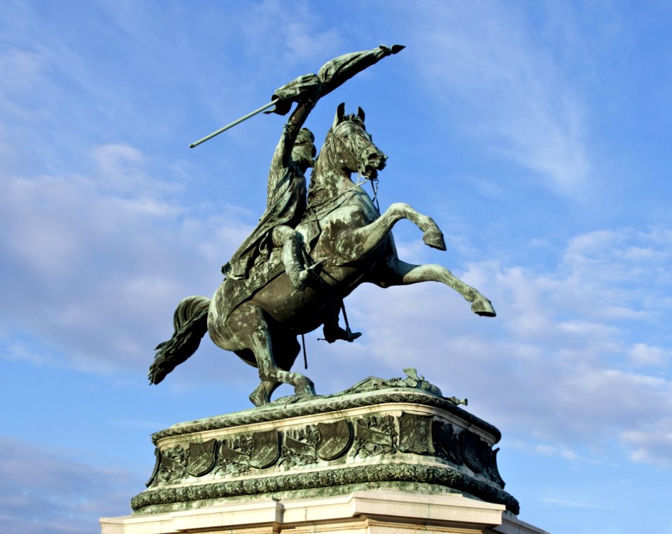 Statue Archiduc Charles Heldenplatz