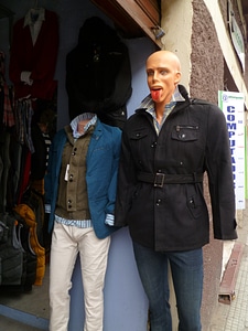 Scenery mannequin humor