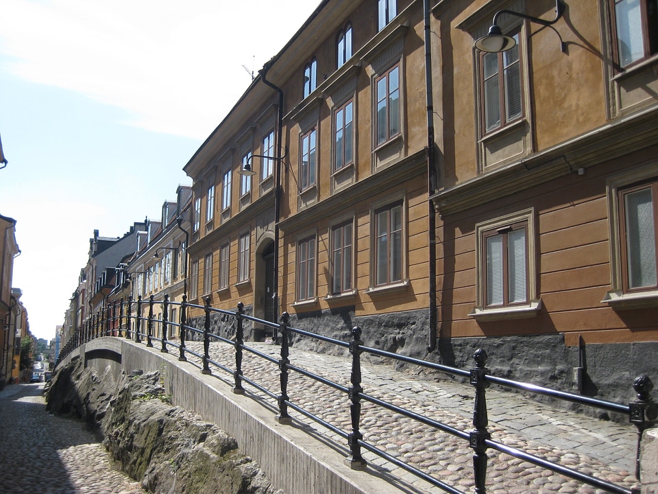 Cobblestones facade window