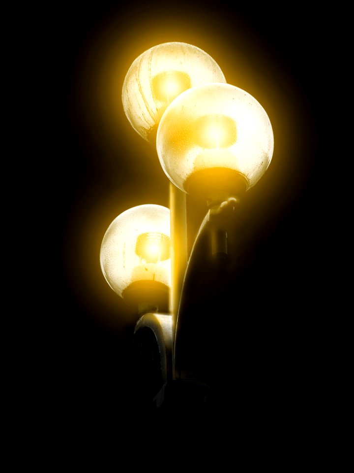 Streetlight With Three Globes