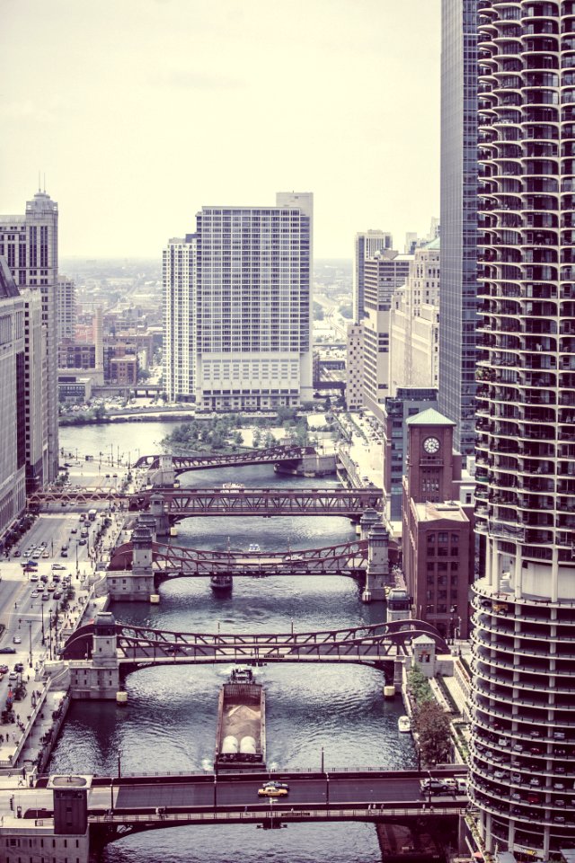 Wacker Drive Downtown Chicago River