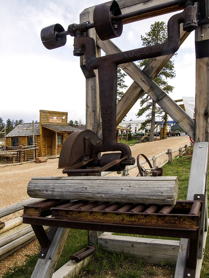 Wood cutting machine heritage