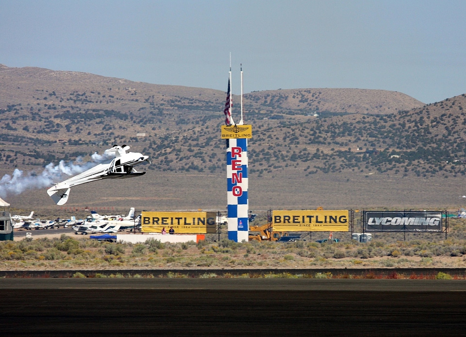 Military jets thunderbirds aircraft