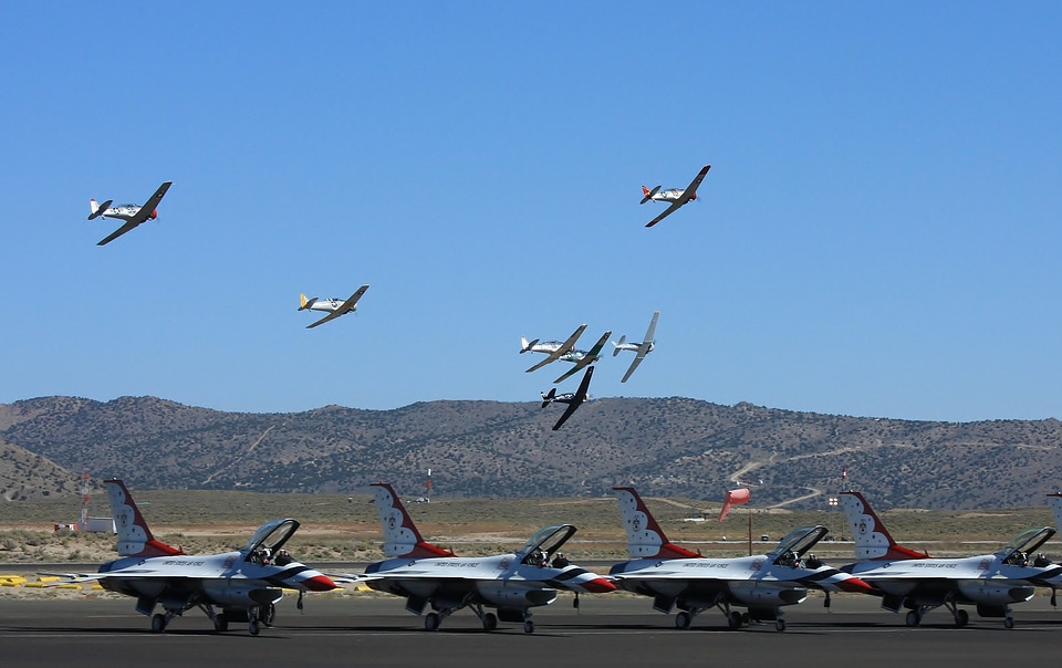 Military jets thunderbirds aircraft