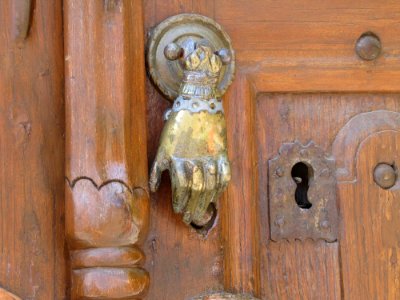 Brown Handle Wood Fixture