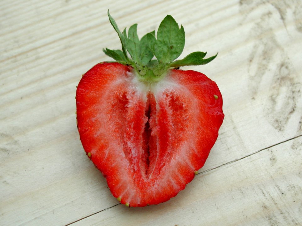 Strawberry Glass 6