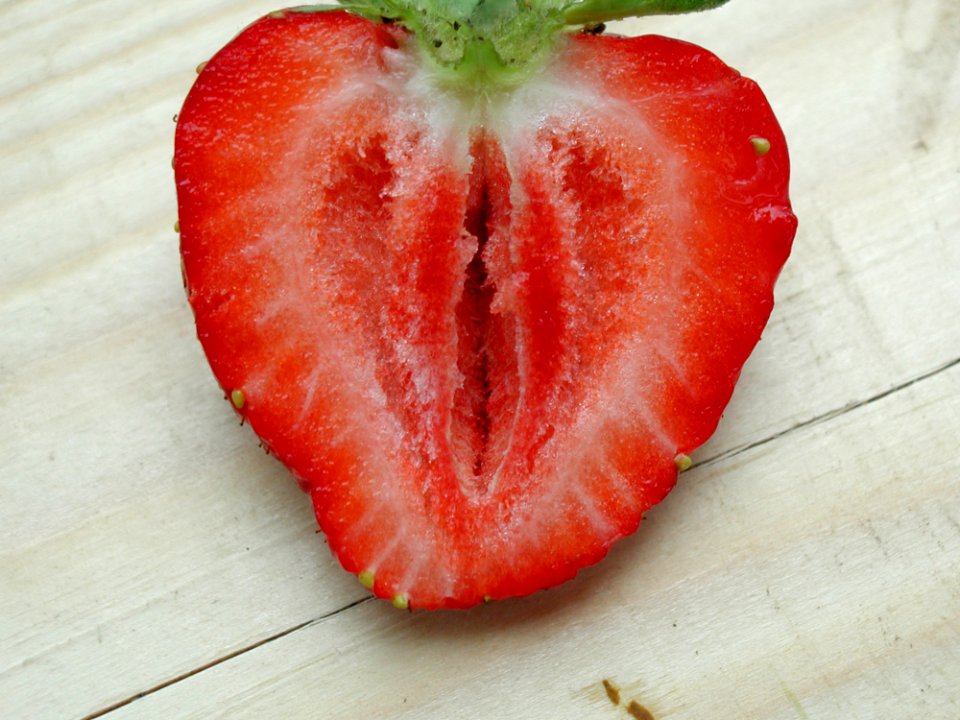 Strawberry Glass 10