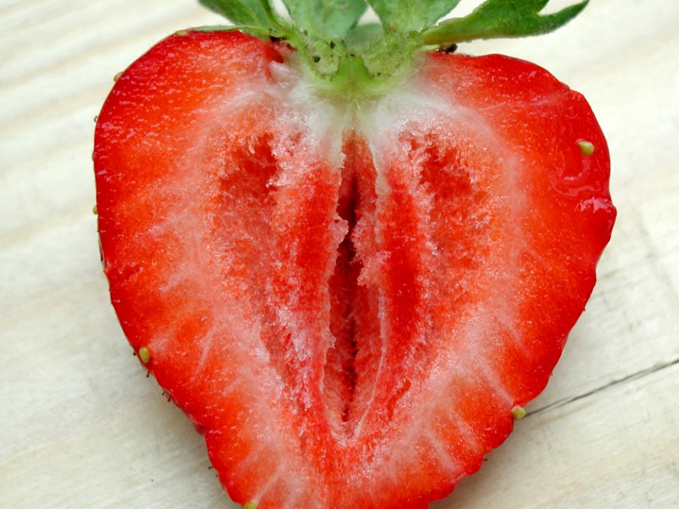 Strawberry Glass 12