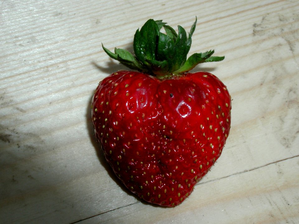 Strawberry Glass 4