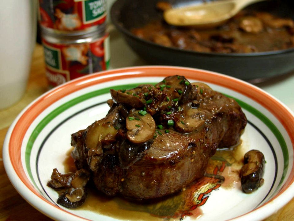 Steak With Mushrooms