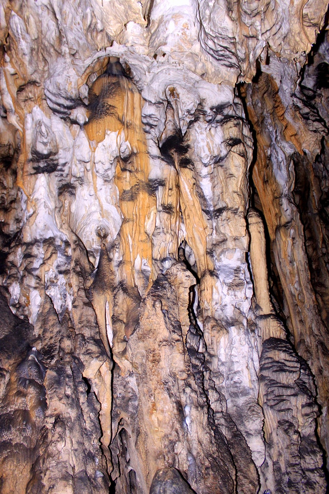 Polovragi romania caves