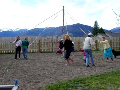 Maypole 2