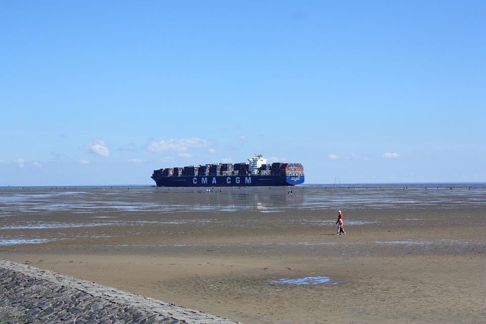 Cargo industry shipping