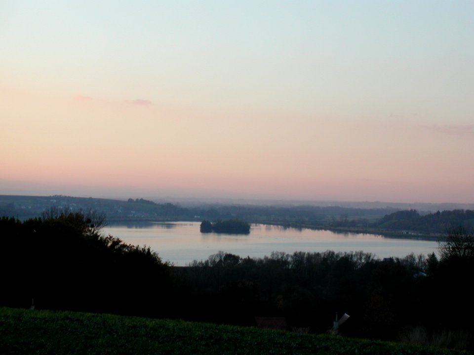 Lake 16