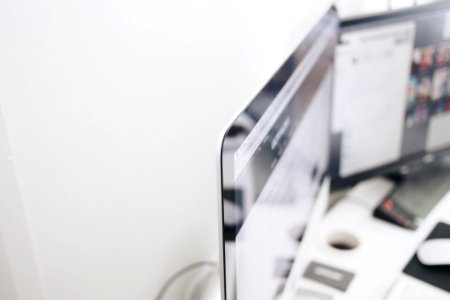 Twin Display Workstation