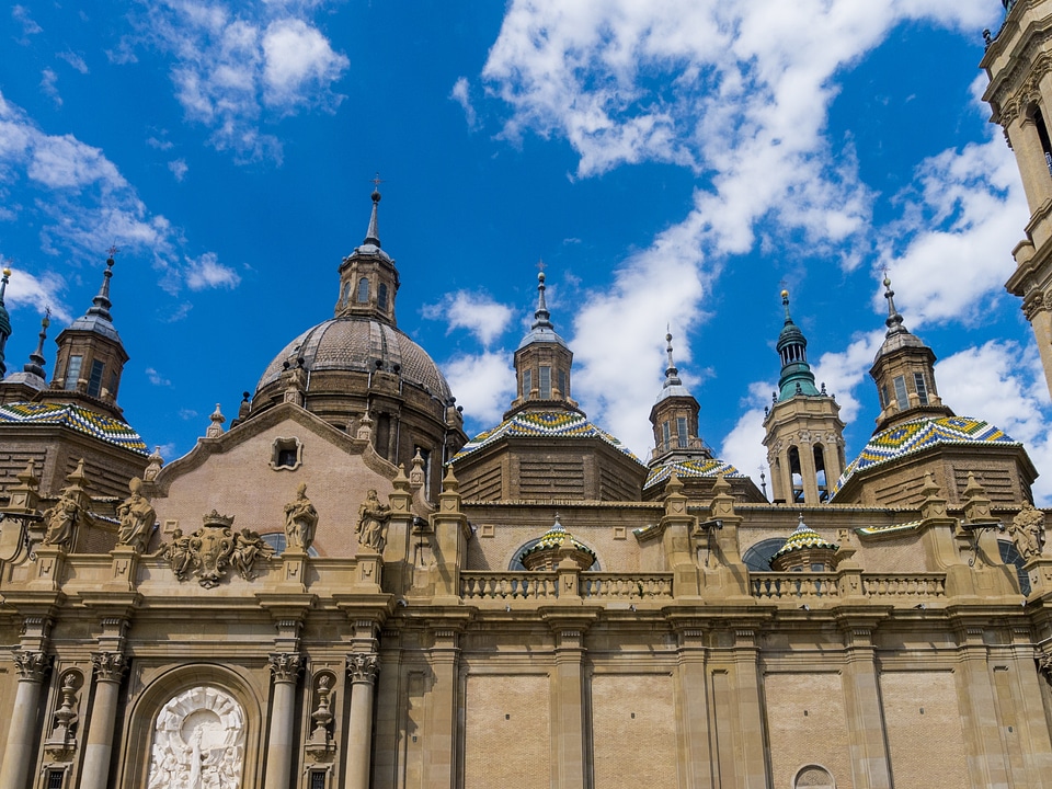 Aragon church gantry