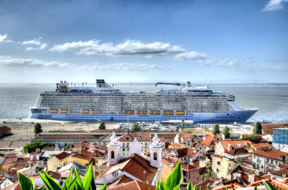 Cruise Ship Offshore