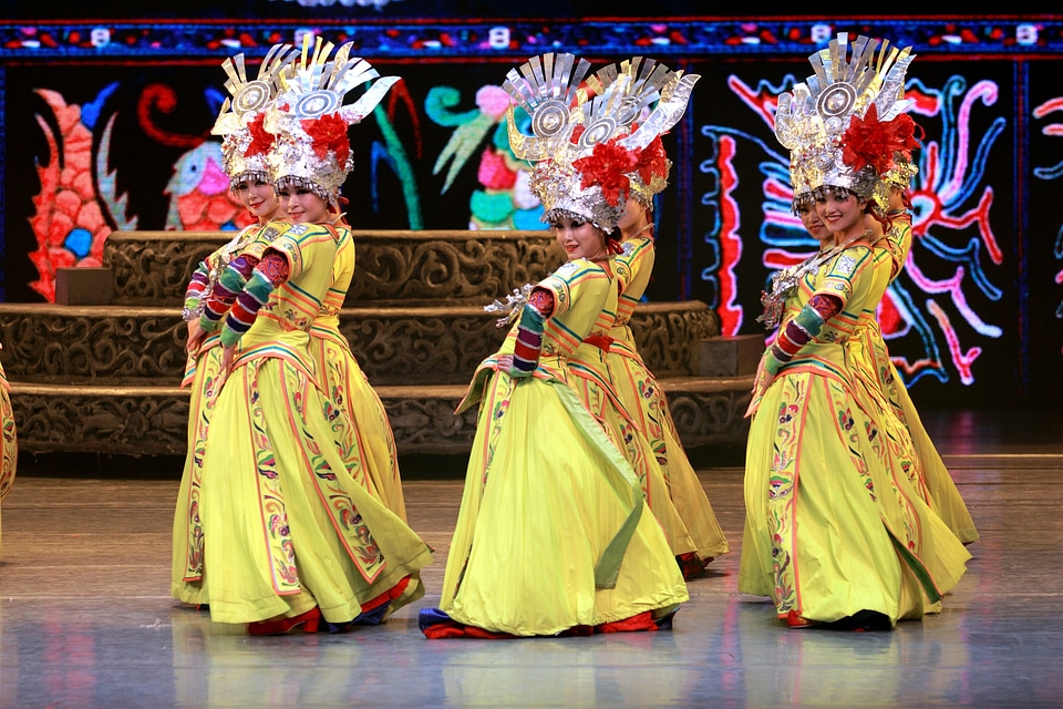 Minority traditional china