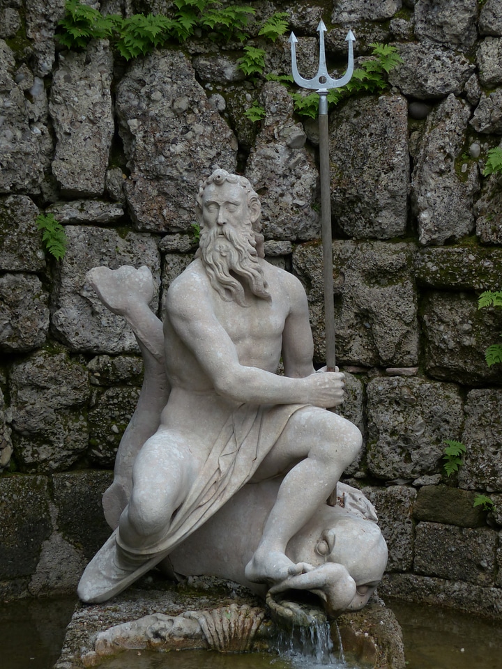 Neptune's grotto fountain hellbrunn