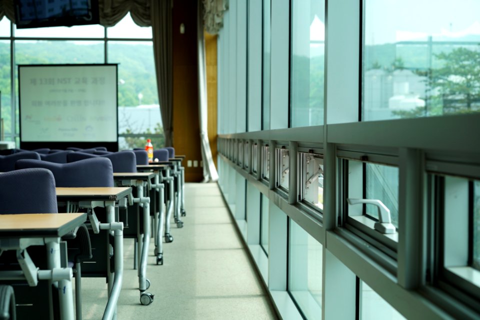 Classroom Chairs photo