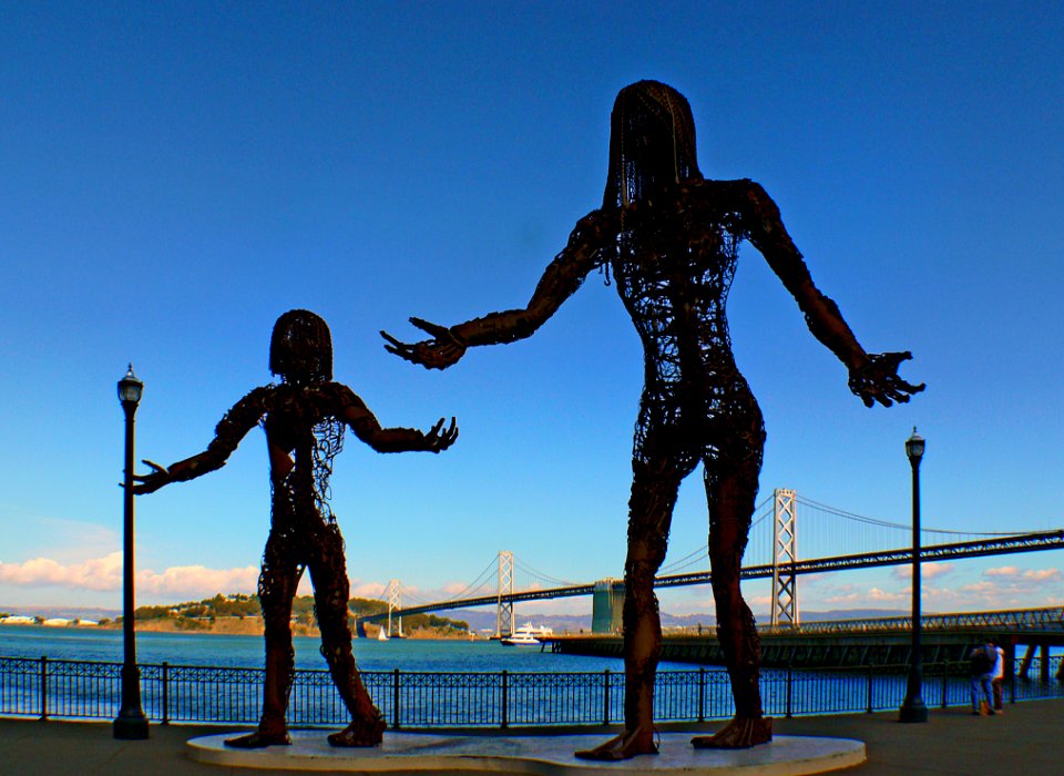 Mother And Daughter Statues