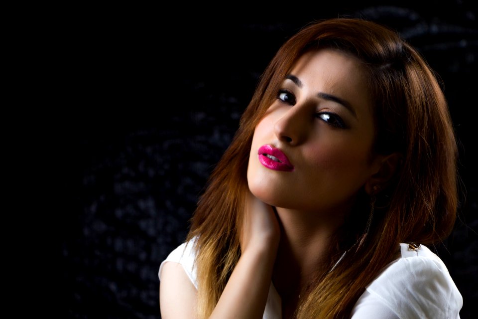 Beauty Human Hair Color Lady Model