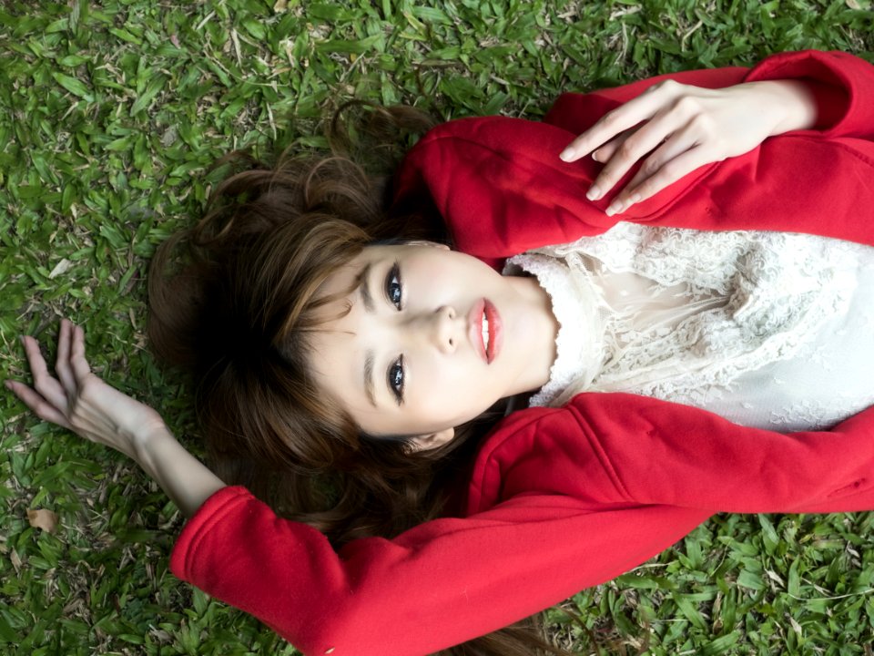 Beauty Grass Girl Black Hair
